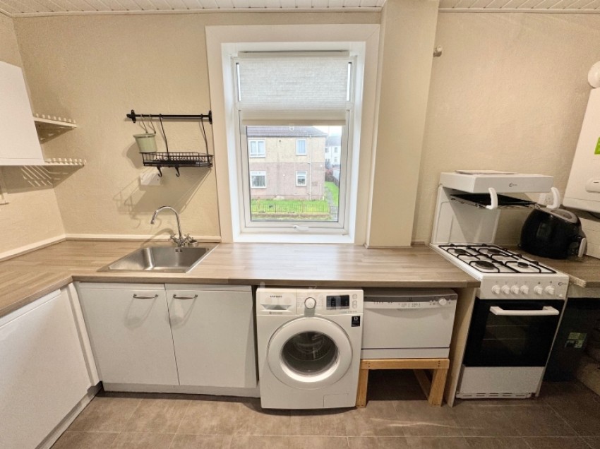 Images for 9 Mains Avenue, Beith, Ayrshire, KA15 2AT, UK