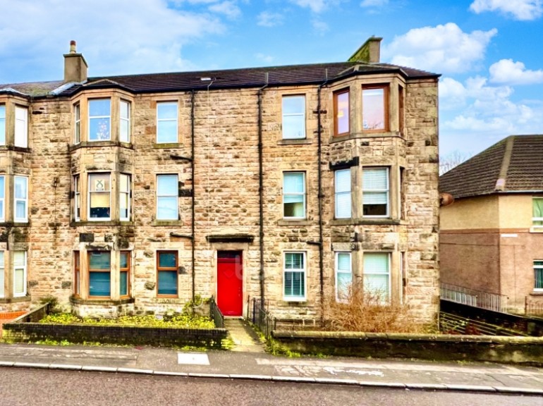 Flat 2/2 39 Holmhead, Kilbirnie, Ayrshire, KA25 6BS, UK