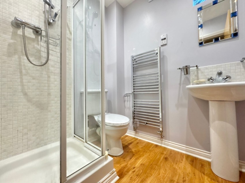 Images for 68 Braehead, Lochwinnoch, Renfrewshire, PA12 4AS, UK