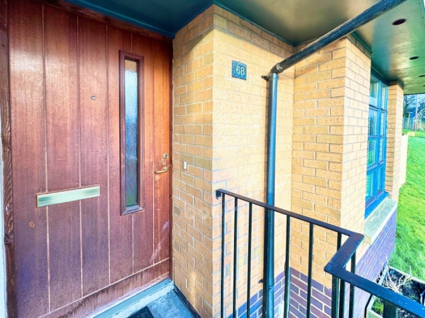 Images for 68 Braehead, Lochwinnoch, Renfrewshire, PA12 4AS, UK