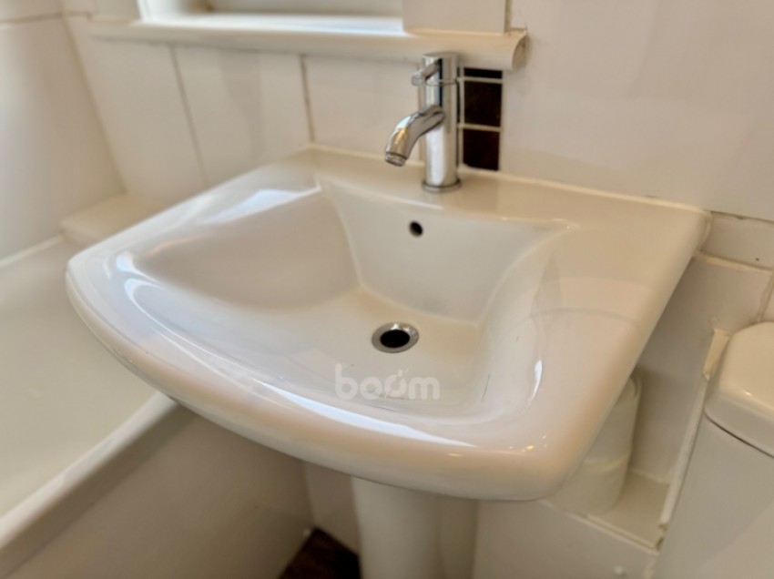 Images for 9 The Grove, Kilbarchan, Johnstone, Renfrewshire, PA10 2LG, UK