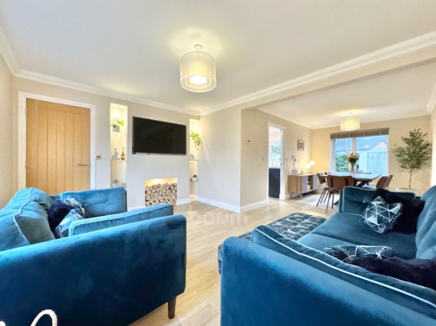 Images for 10 Broomlands Crescent, Erskine, Renfrewshire, PA8 7BN, UK