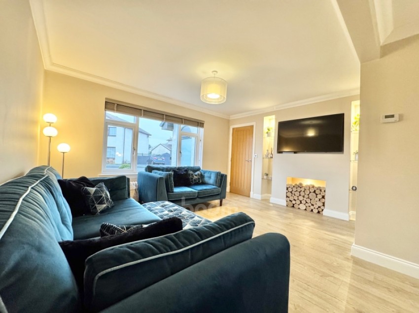 Images for 10 Broomlands Crescent, Erskine, Renfrewshire, PA8 7BN, UK