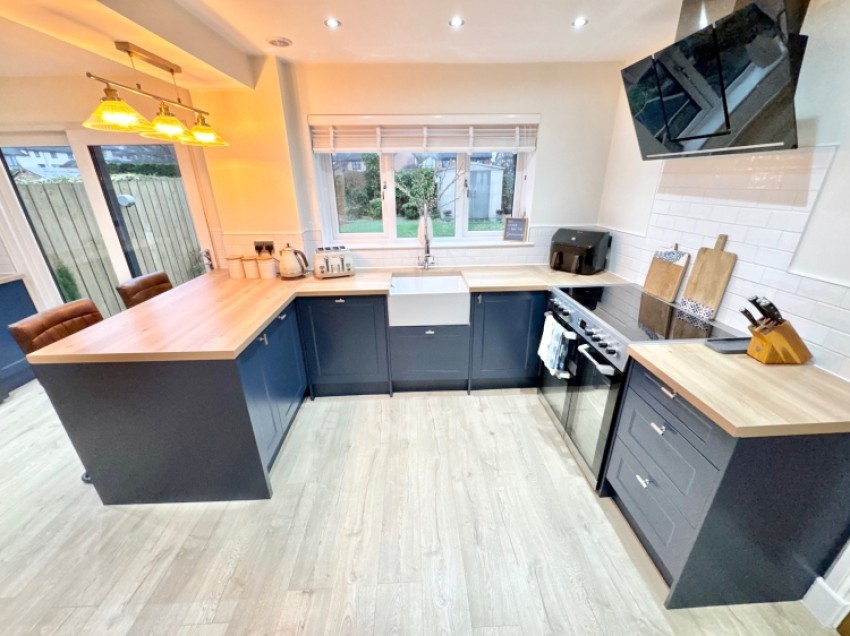 Images for 10 Broomlands Crescent, Erskine, Renfrewshire, PA8 7BN, UK