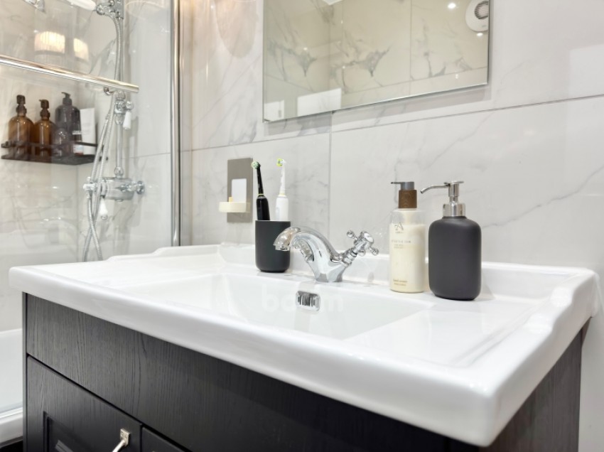 Images for 10 Broomlands Crescent, Erskine, Renfrewshire, PA8 7BN, UK