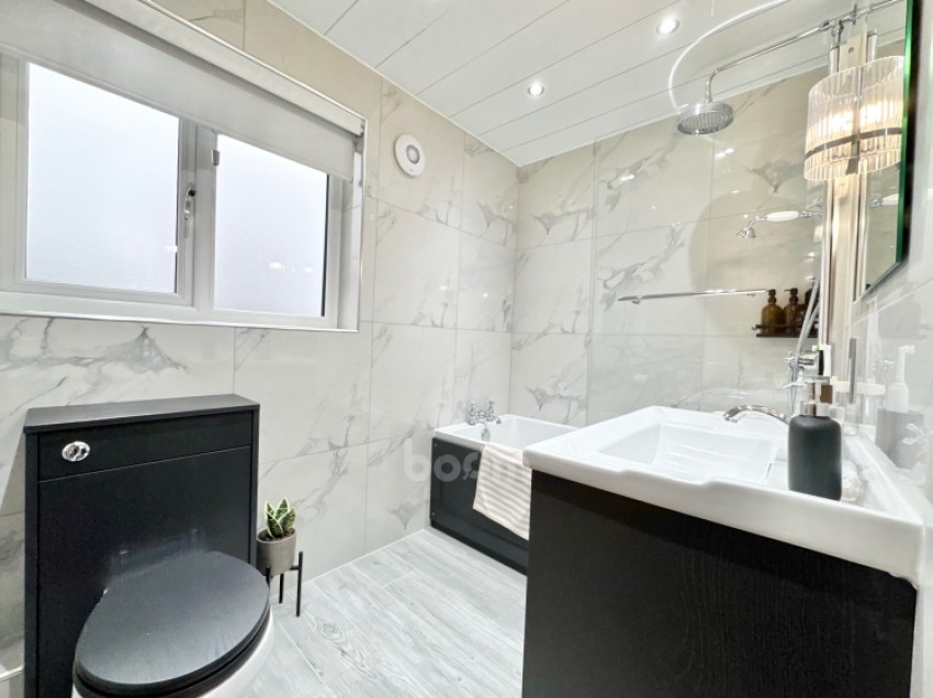 Images for 10 Broomlands Crescent, Erskine, Renfrewshire, PA8 7BN, UK