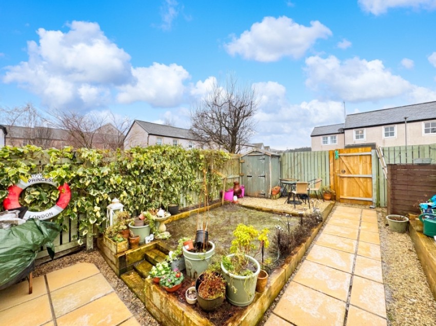 Images for 52 Main Street, Lochwinnoch, Renfrewshire, PA12 4AJ, UK