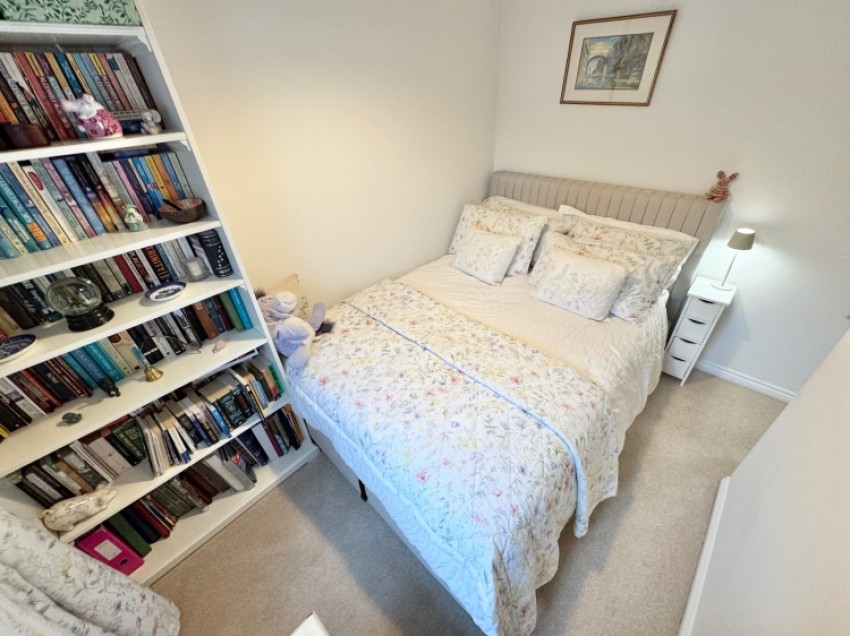 Images for 52 Main Street, Lochwinnoch, Renfrewshire, PA12 4AJ, UK