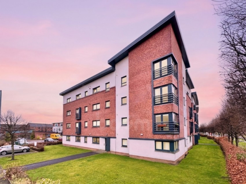 Images for Flat 3/1 4 Mulberry Square, Renfrew, Renfrewshire, PA4 8AR, UK