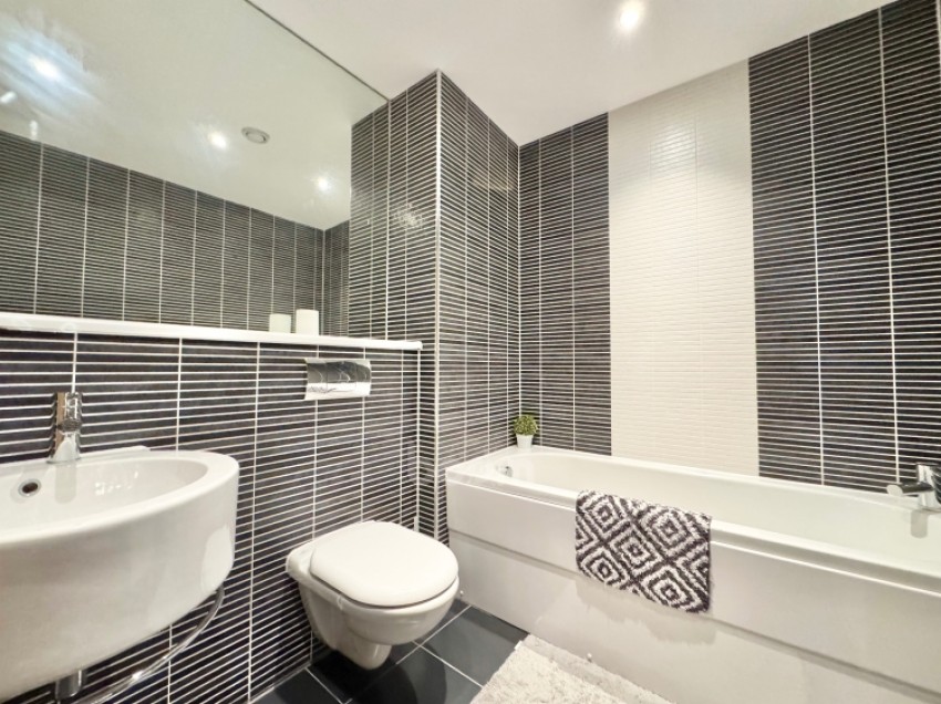 Images for Flat 3/1 4 Mulberry Square, Renfrew, Renfrewshire, PA4 8AR, UK