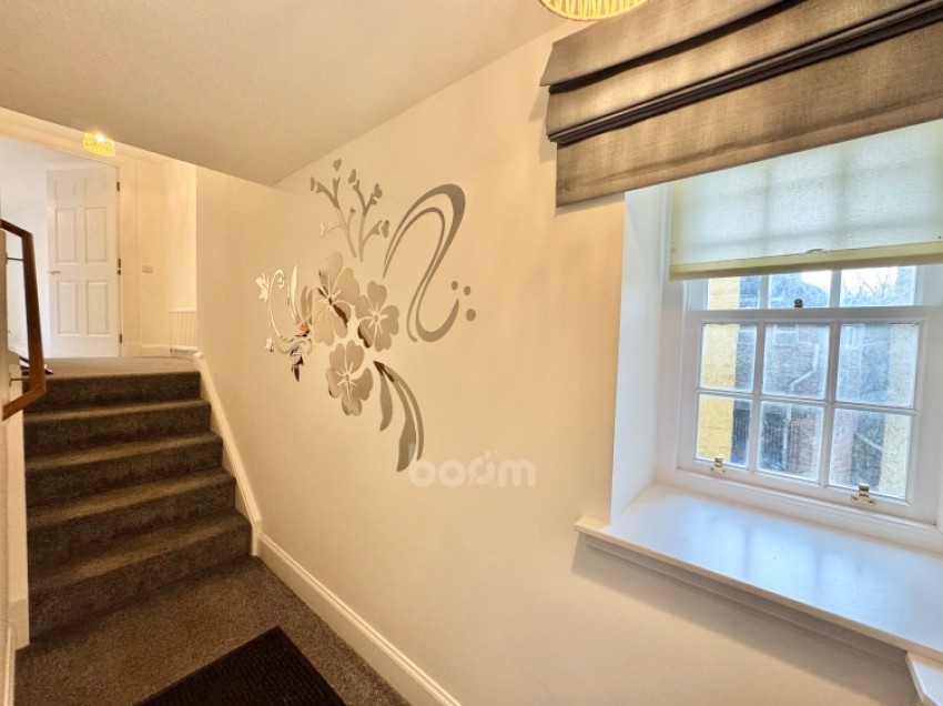 Images for 32 The Cross, Beith, Ayrshire, KA15 1BS, UK