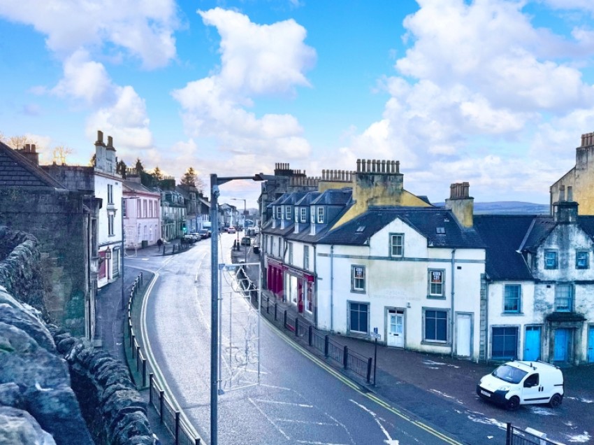 Images for 32 The Cross, Beith, Ayrshire, KA15 1BS, UK