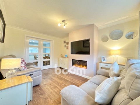 View Full Details for 5 Yarrow Crescent, Bishopton, Renfrewshire, PA7 5ED, UK