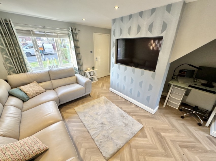 Images for 15 Merlinford Drive, Renfrew, Renfrewshire, PA4 8XP, UK