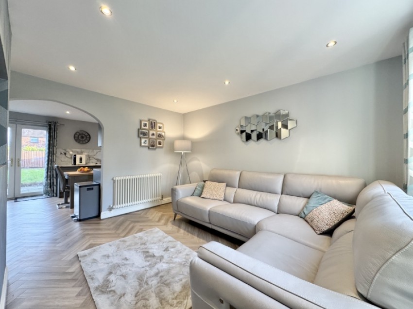 Images for 15 Merlinford Drive, Renfrew, Renfrewshire, PA4 8XP, UK