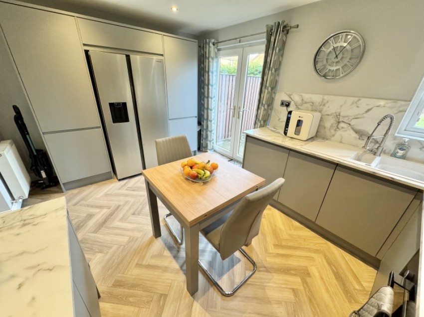 Images for 15 Merlinford Drive, Renfrew, Renfrewshire, PA4 8XP, UK