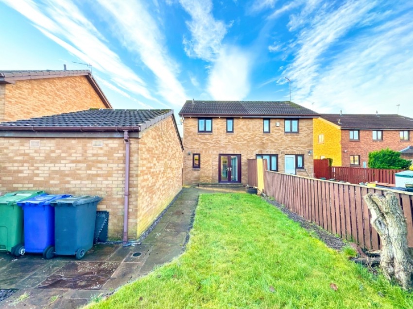 Images for 15 Merlinford Drive, Renfrew, Renfrewshire, PA4 8XP, UK