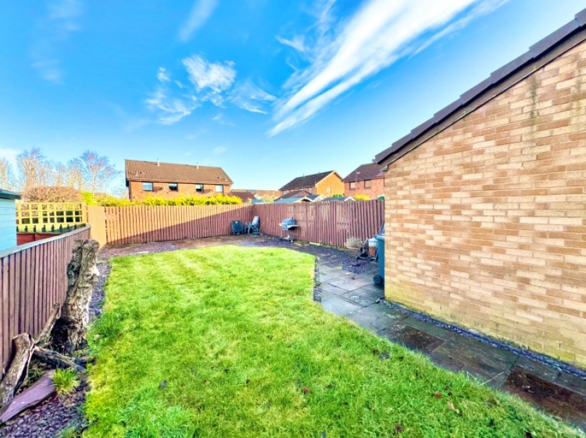 Images for 15 Merlinford Drive, Renfrew, Renfrewshire, PA4 8XP, UK