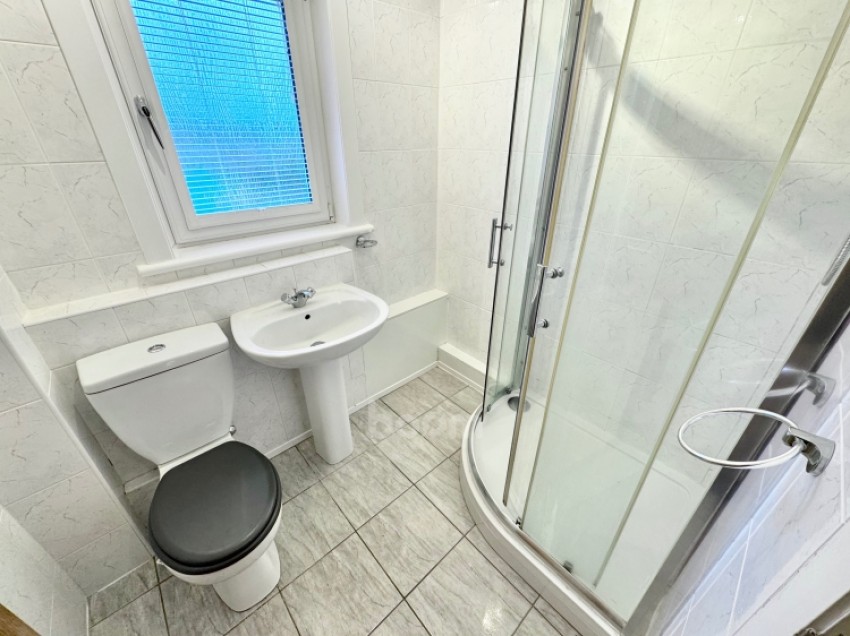 Images for 33 Main Road, Glengarnock, Beith, Ayrshire, KA14 3AA, UK