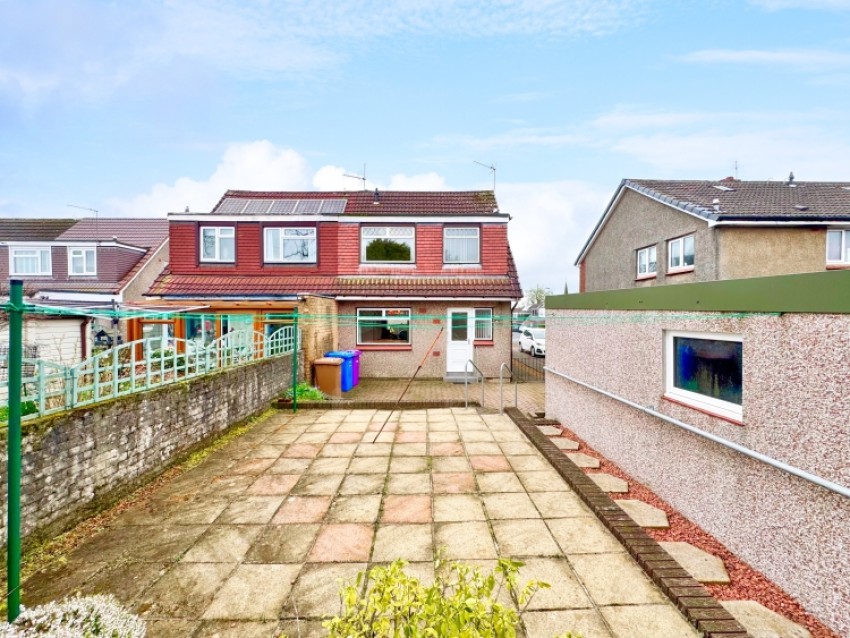 Images for 19 Crummock Gardens, Beith, Ayrshire, KA15 2HD, UK