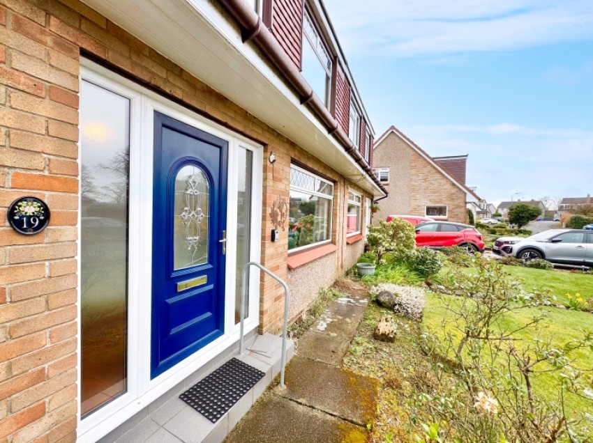 Images for 19 Crummock Gardens, Beith, Ayrshire, KA15 2HD, UK