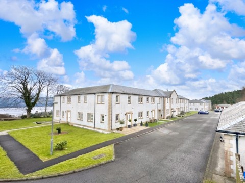 View Full Details for 4 Gleddoch Wynd, Langbank, Port Glasgow, Renfrewshire, PA14 6XZ, UK