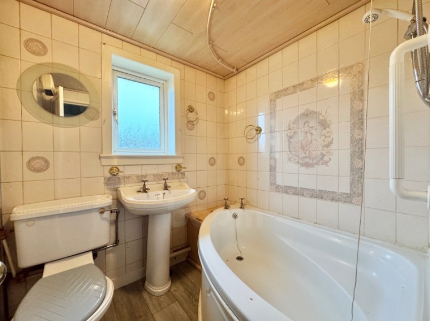 Images for 63 Colonsay Road, Paisley, Renfrewshire, PA2 8HJ, UK