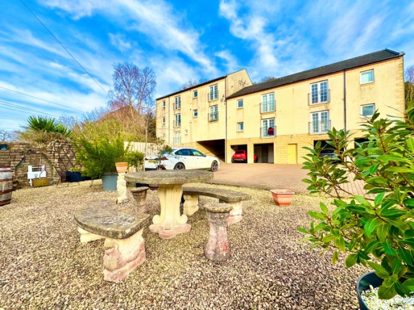 Images for 93e Main Road, Fairlie, Ayrshire, KA29 0AD, UK