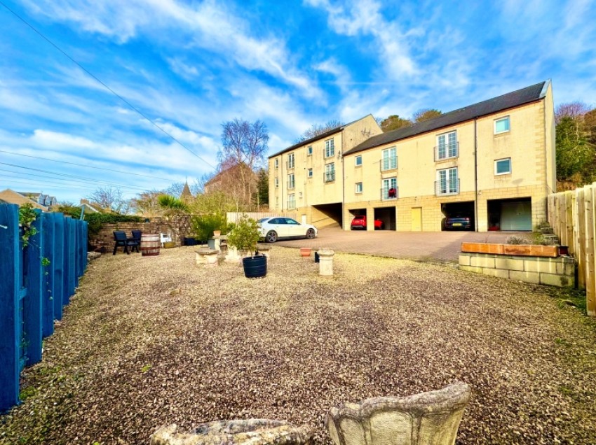 Images for 93e Main Road, Largs, Ayrshire, KA29 0AD, UK