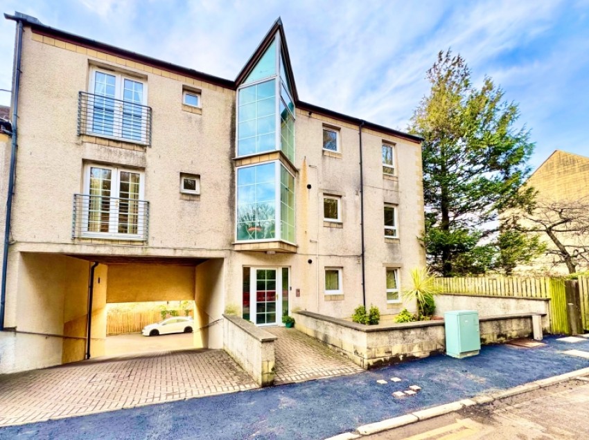 Images for 93e Main Road, Largs, Ayrshire, KA29 0AD, UK