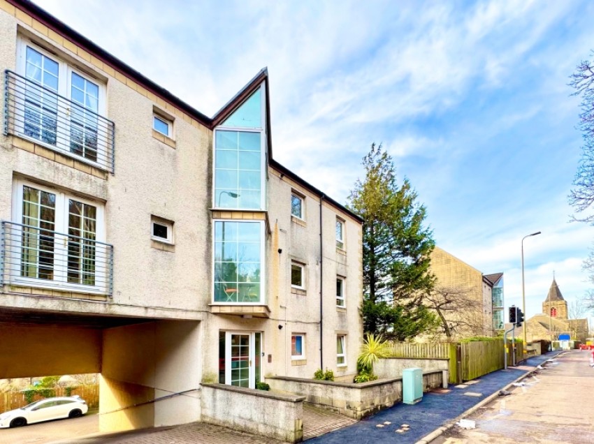 Images for 93e Main Road, Largs, Ayrshire, KA29 0AD, UK