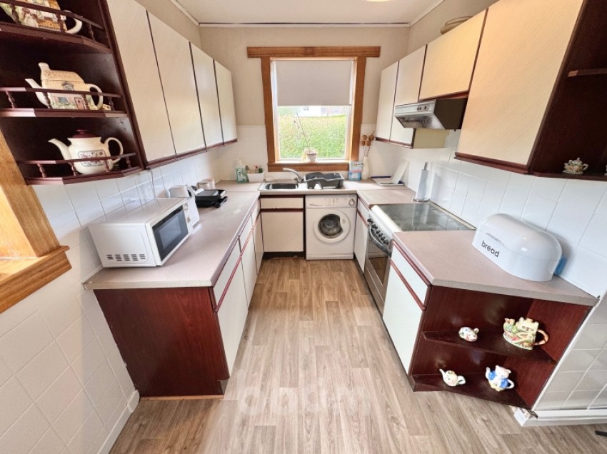 Images for 20 Lindsay Avenue, Kilbirnie, Ayrshire, KA25 7HR, UK