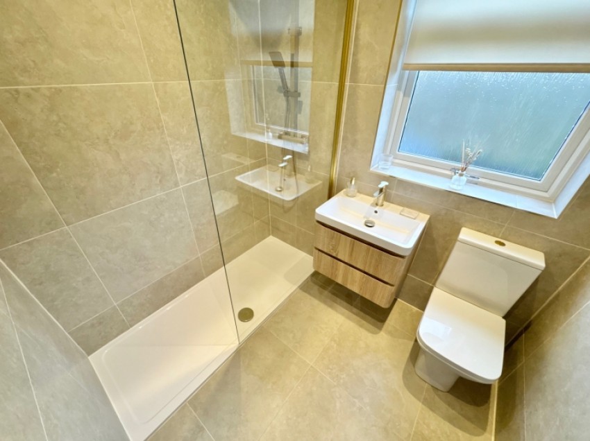 Images for 34 Highfield Drive, Stevenston, Ayrshire, KA20 3AU, UK