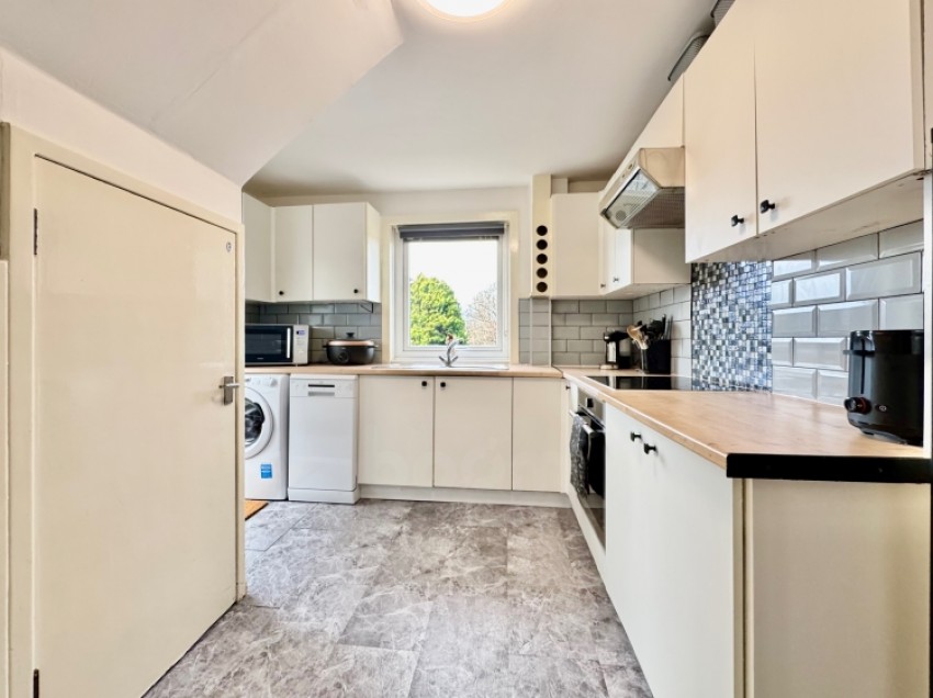 Images for 11 Blackthorn Avenue, Beith, Ayrshire, KA15 2AR, UK