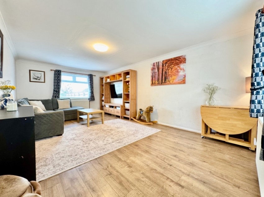 Images for 11 Blackthorn Avenue, Beith, Ayrshire, KA15 2AR, UK