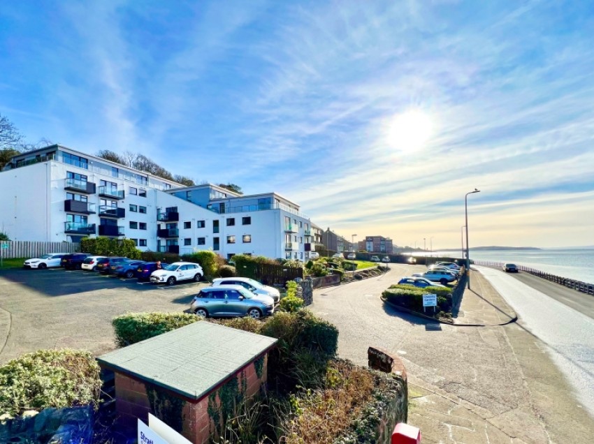 Images for 18 Chaseley Gardens, Skelmorlie, Ayrshire, PA17 5DQ, UK