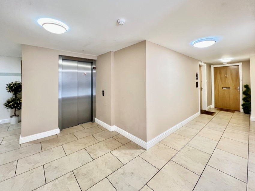 Images for 18 Chaseley Gardens, Skelmorlie, Ayrshire, PA17 5DQ, UK