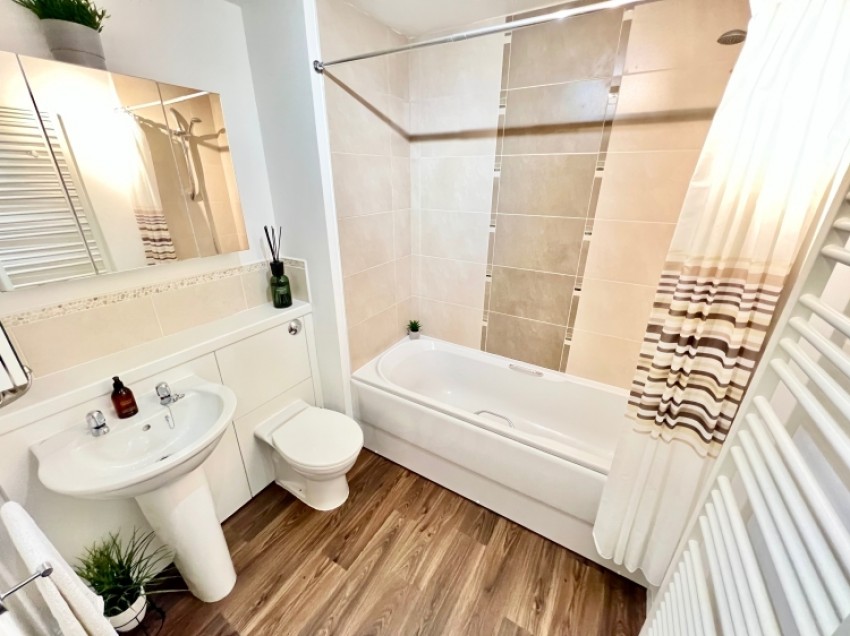 Images for 18 Chaseley Gardens, Skelmorlie, Ayrshire, PA17 5DQ, UK