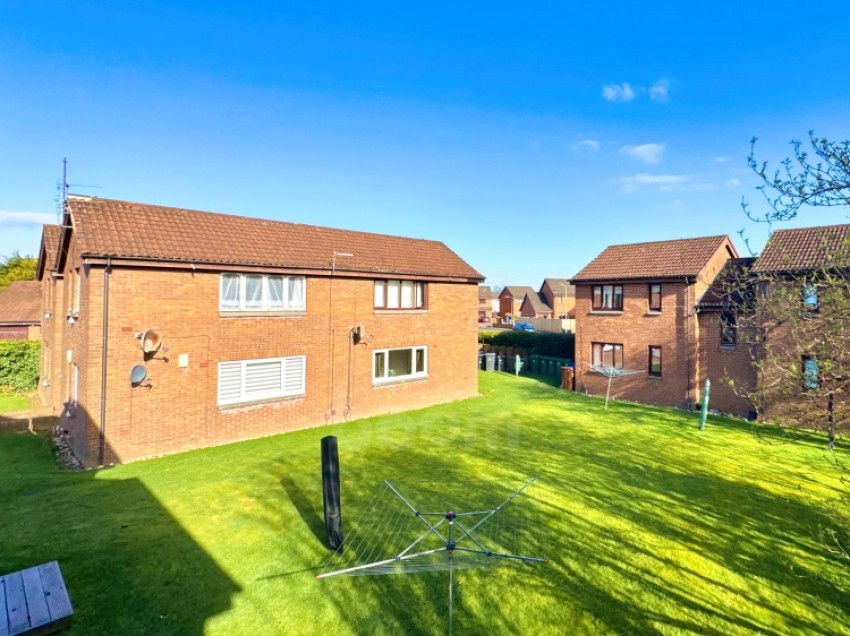 Images for 40 Camps Crescent, Renfrew, Renfrewshire, PA4 0YR, UK