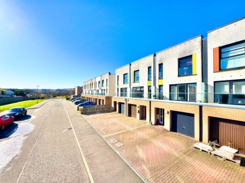 View Full Details for 10 James McKechnie Avenue, Paisley, Renfrewshire, PA2 7FG, UK