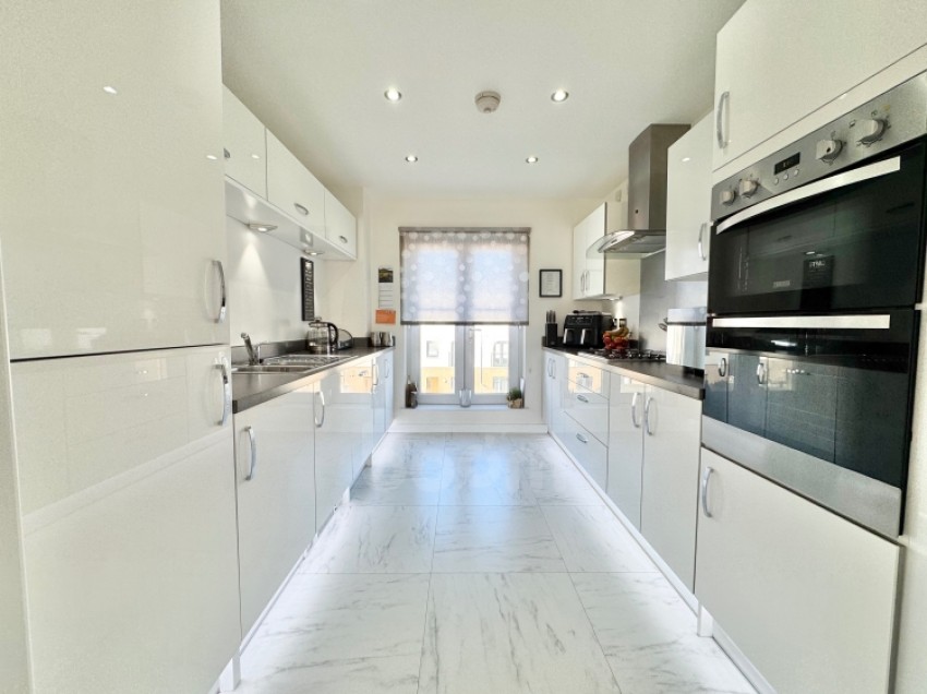 Images for 10 James McKechnie Avenue, Paisley, Renfrewshire, PA2 7FG, UK