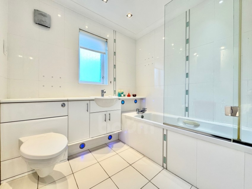 Images for 1 Turners Avenue, Paisley, Renfrewshire, PA1 2NT, UK