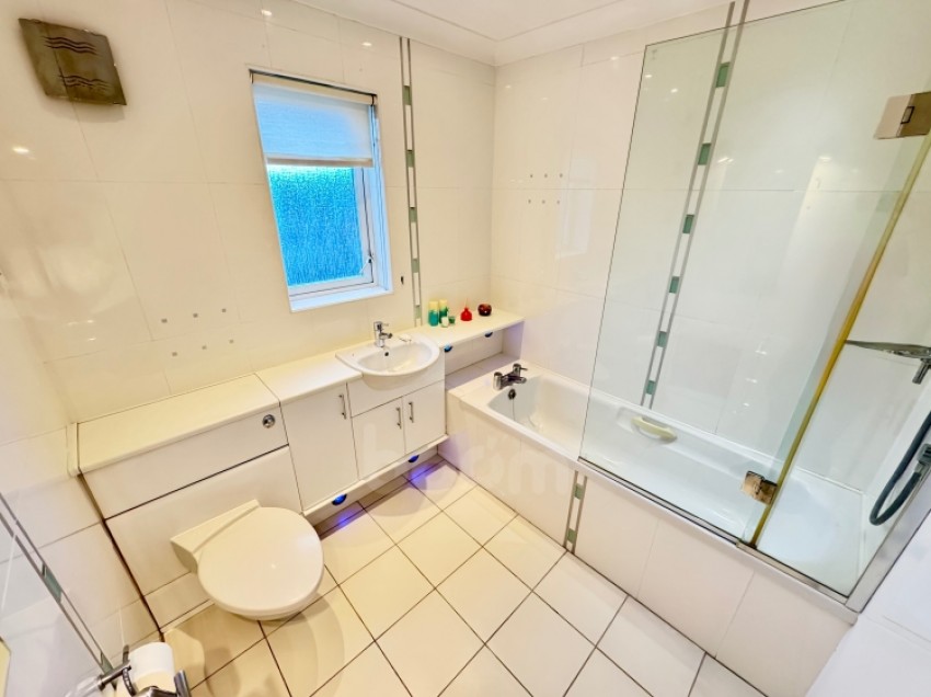 Images for 1 Turners Avenue, Paisley, Renfrewshire, PA1 2NT, UK