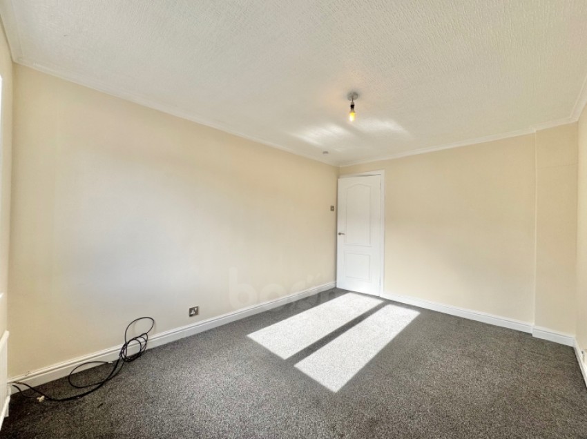 Images for 27 Oakwood Drive, Beith, Ayrshire, KA15 1BE, UK