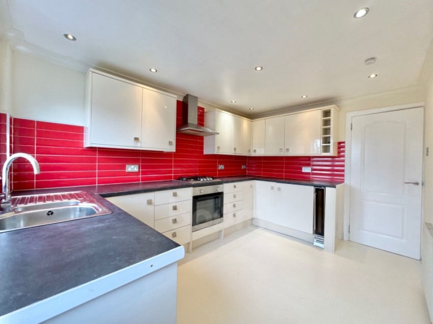 Images for 27 Oakwood Drive, Beith, Ayrshire, KA15 1BE, UK