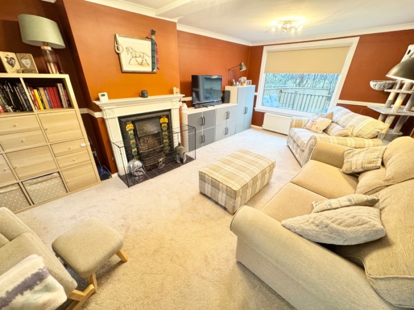 Images for 22 Hawthorn Crescent, Beith, Ayrshire, KA15 1DF, UK