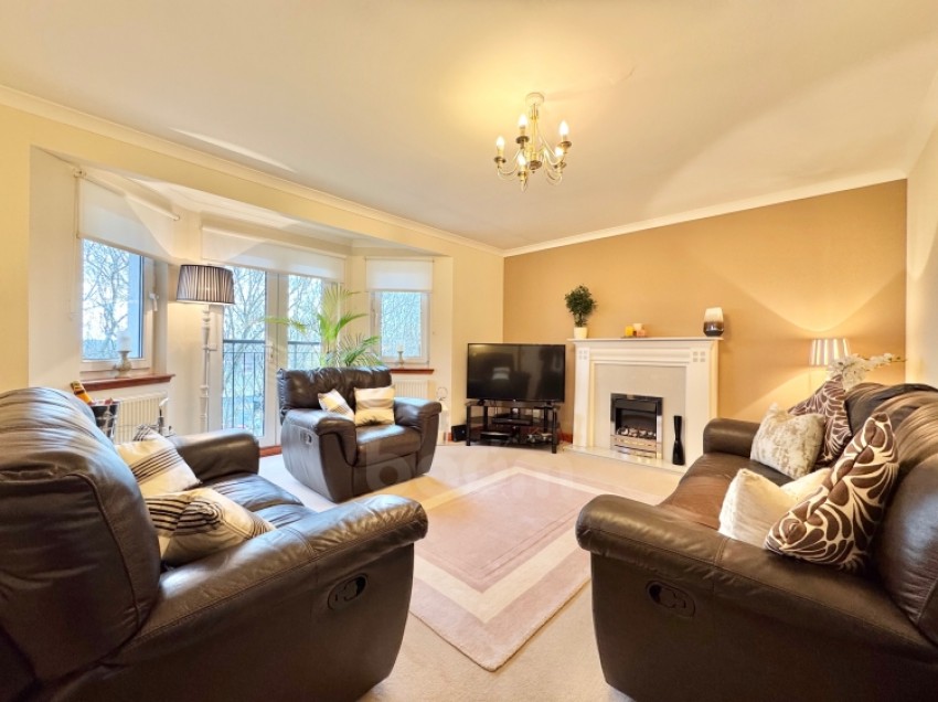 Images for 5d Queen Elizabeth Gardens, Clydebank, Dunbartonshire, G81 3BX, UK