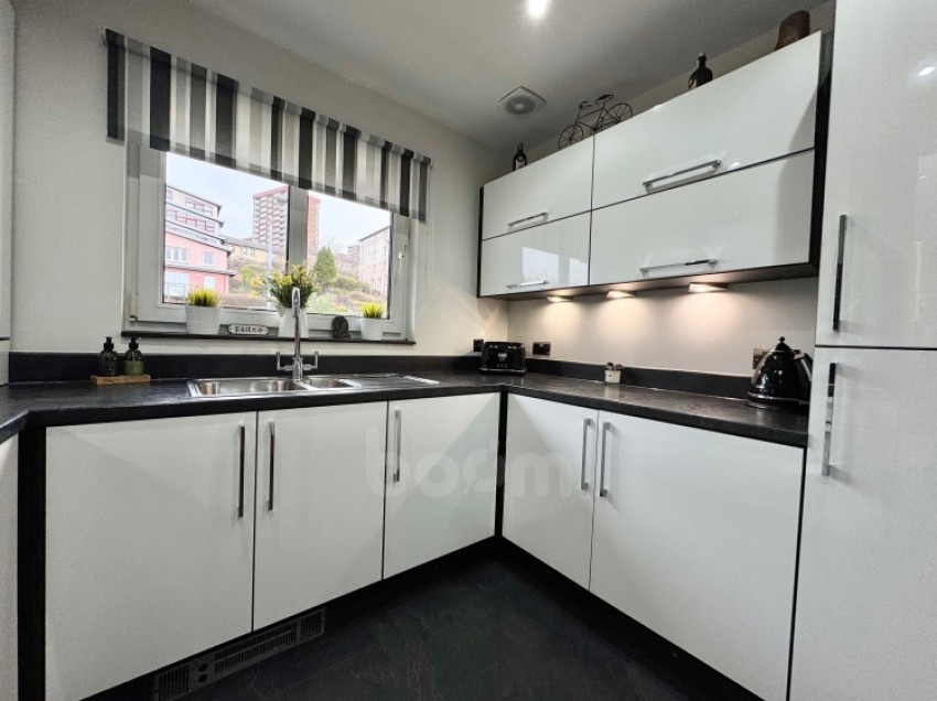 Images for 5d Queen Elizabeth Gardens, Clydebank, Dunbartonshire, G81 3BX, UK