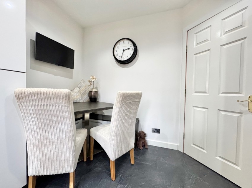 Images for 5d Queen Elizabeth Gardens, Clydebank, Dunbartonshire, G81 3BX, UK