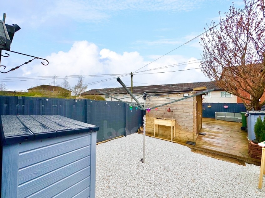 Images for 24b Floorsburn Crescent, Johnstone, Renfrewshire, PA5 8PF, UK